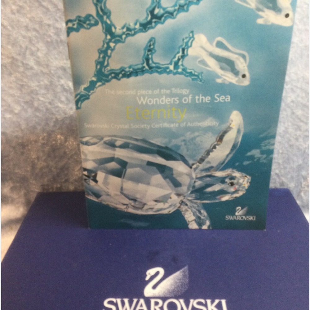 Swarovski Wonders of the Sea Eternity Crystal Display
